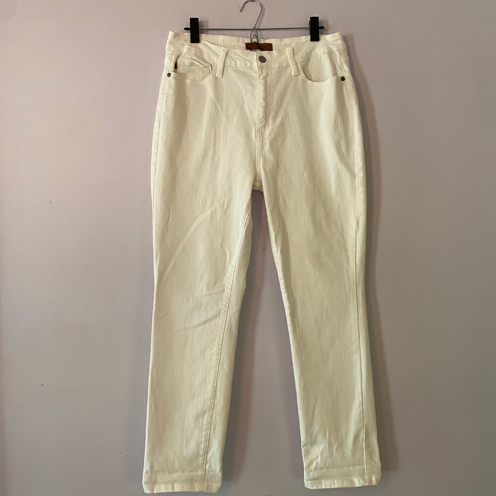 Judy Blue Boyfriend Fit White Jeans High Rise Straight Leg Women's size 15 / 32